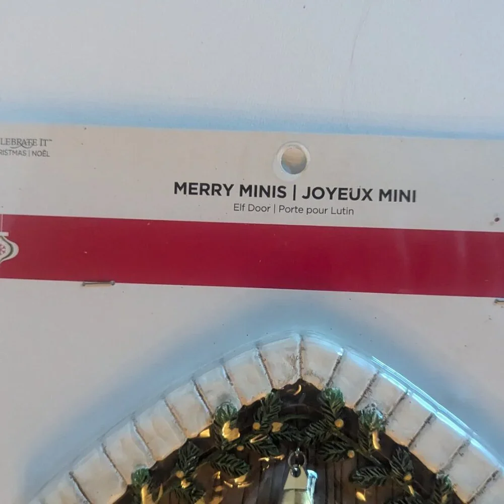 NWT Merry Minis Elf Door Michael's Christmas Miniature Village Holiday Decor NEW